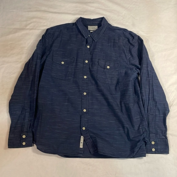 ♠️ 3/20 Lucky Brand Mens Blue Button Up Long Sleeve Pockets XXL Fits like an XL - Picture 1 of 6
